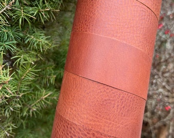 Correa de piel color castaño: piel de grano completo curtida vegetal, 3,2-3,6 mm de grosor