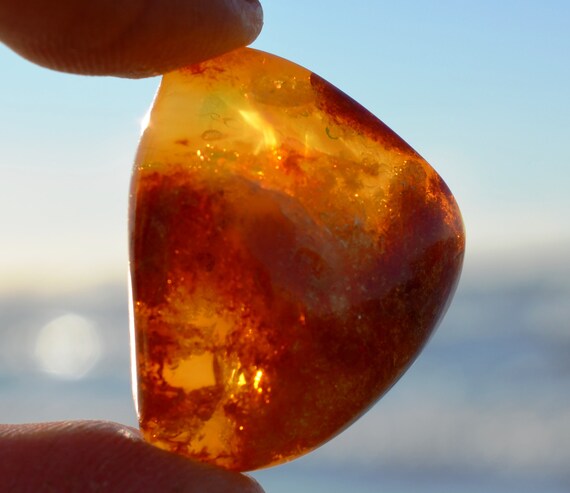 AMBER PENDANT Natural Baltic Amber Polished Cognac Drop Stone Bead 8,1 g 10052