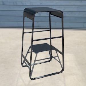 ORA Stool Modern Design Contemporary Style Kitchen Island Chair Dinning room Furniture Bar Counter Seating Curvy Minimalist Decor Castlecore