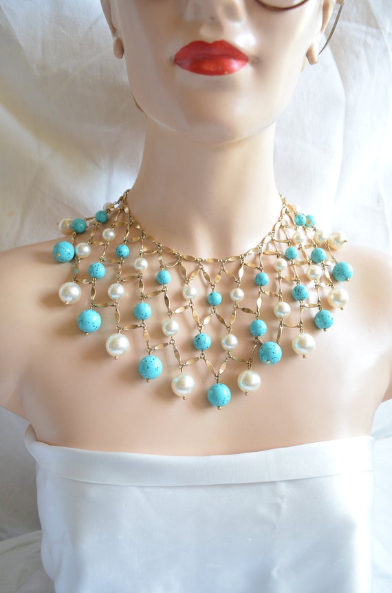 Necklace Plastron Pearls Egyptian Style Golden and Vintage 