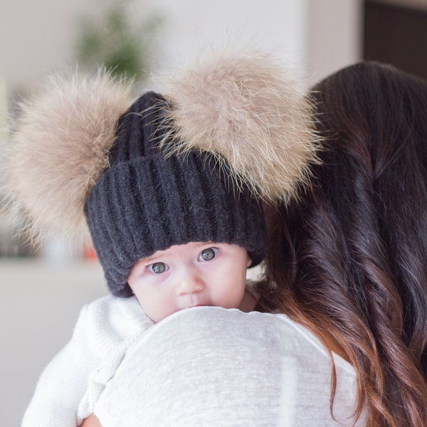 Bonnet à pompon en fourrure véritable pour enfants | Bonnet bébé | Chapeaux d'hiver pour bébés| Bonnet bébé en tricot | Bonnet pour enfants à double pompon | Bonnet assorti pour maman et bébé | Jumelage