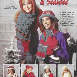 Peut inclure: Un livre de modèles de crochet présentant une variété d'accessoires d'hiver, notamment des bonnets, des mitaines et des écharpes. La couverture présente deux femmes portant des bonnets, des écharpes et des mitaines en crochet. Le titre du livre est "Mittens, Hats & Scarves".