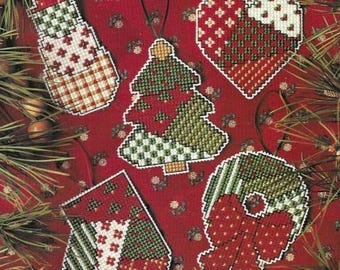 Patchwork Cross Stitch Ornament set on 14ct plastic canvas PDF