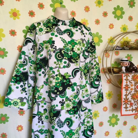 Totally Groovy 1970’s Maxi Dress