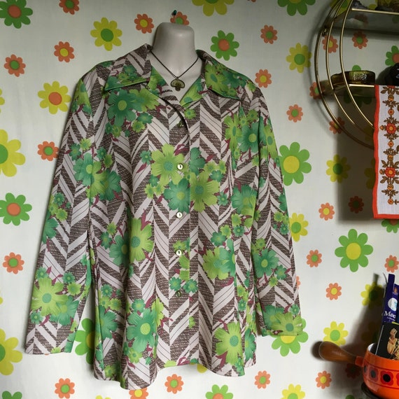 70’s Groovy Green Floral Shirt