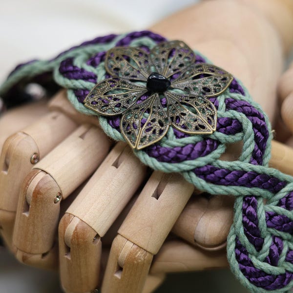 Cordone per la cerimonia di unione delle mani - 'Talisman Viola e Verde' - Cordone nuziale celtico personalizzato con nodo d'amore e cristalli