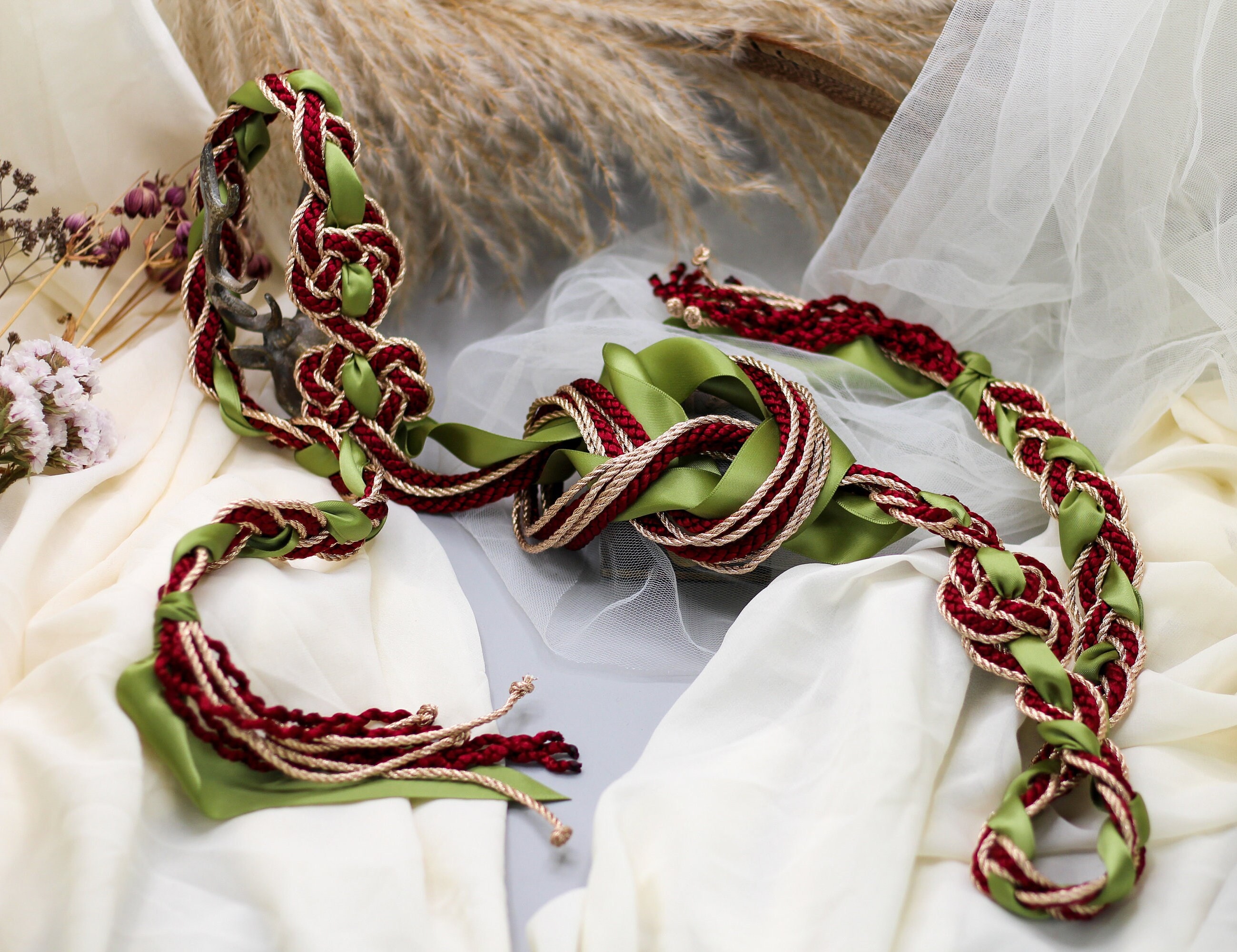 How to tie our handfasting cords – Ceotha