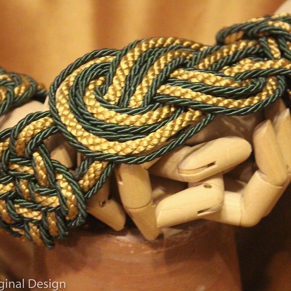 Handfasting Cord - Celtic 'Nine Knots' Design - Green + Gold - Custom Infinity Love Knot wedding handtying cord/ribbon/rope/sash