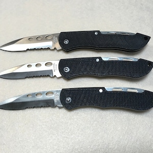 3 Pocket knives