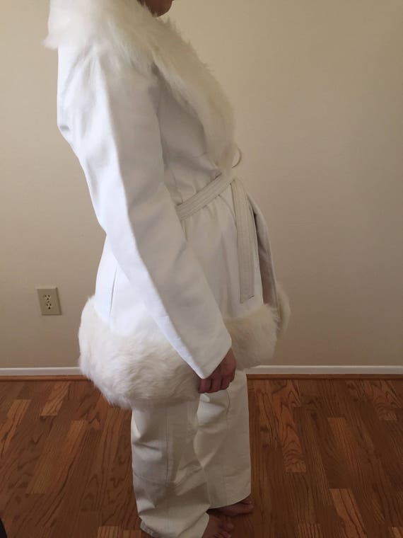 Amazing white leather jacket with fur and white l… - image 1