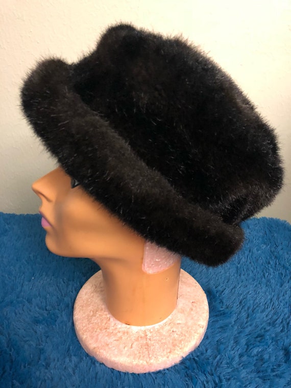 1980s womans formal winter hat, faux fur - image 4