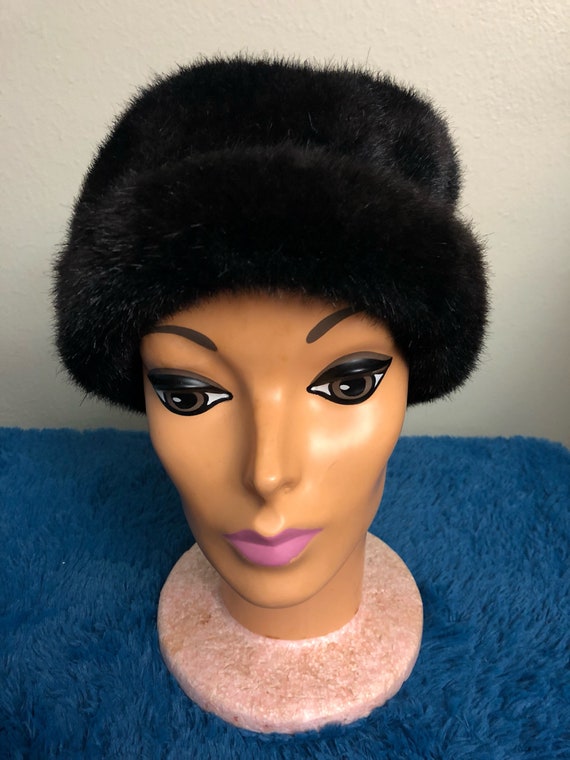 1980s womans formal winter hat, faux fur - image 1