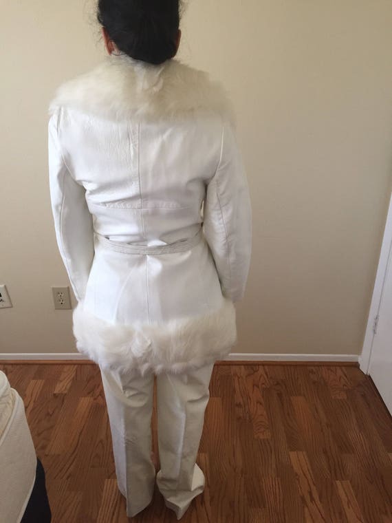 Amazing white leather jacket with fur and white l… - image 2