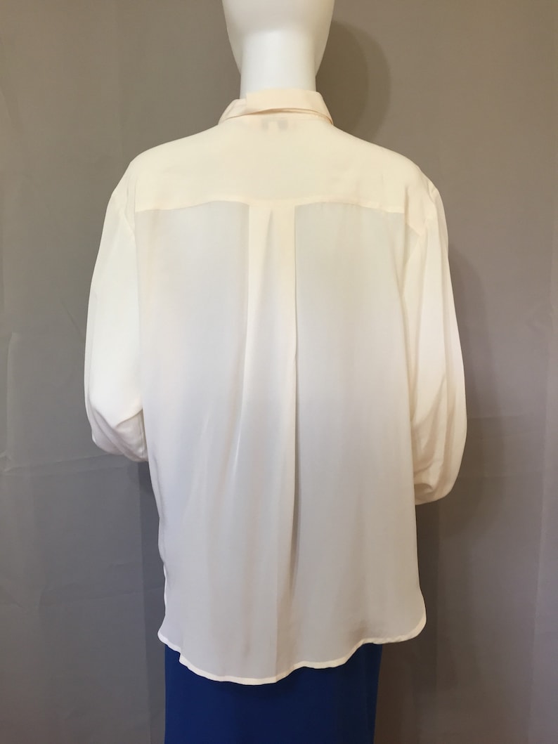 1980s Cassidy silk Blouse