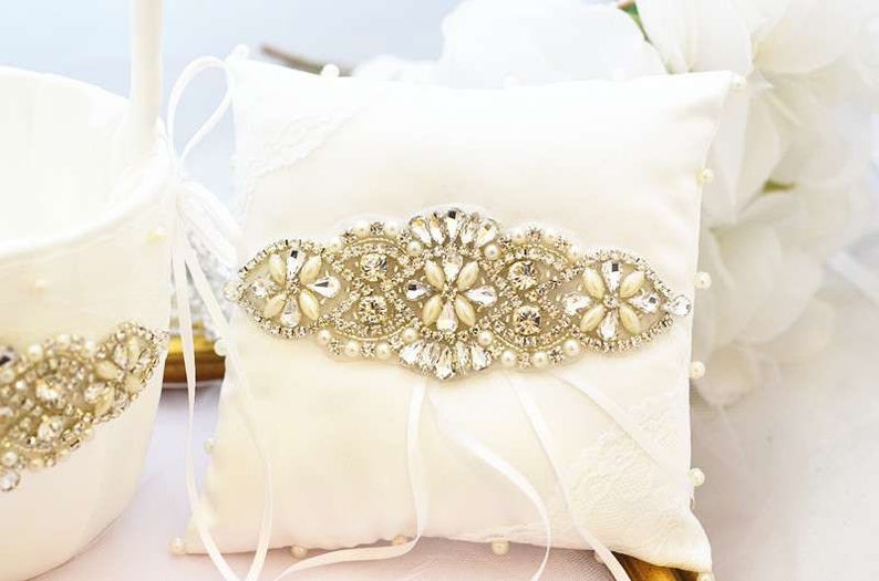 White Ring Bearer Pillow White Flower Girl Basket Pillow Etsy