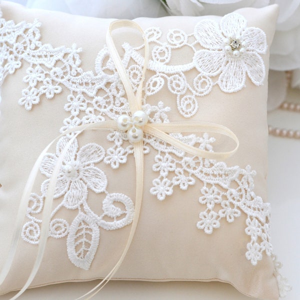 Wedding Ring Pillow, Ring Bearer Pillow, Wedding Pillow, Wedding Ring Pillow, Ring Bearer, Lace Ring Pillow, Rustic Wedding, Ring Cushion