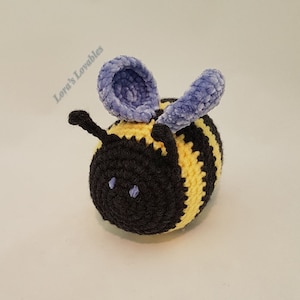 DIY crochet kit educational Bumblebee pollinator home décor bumble bee Easy Starter beginner Crochet Kit birthday fun