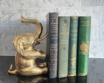 Vintage Brass Sitting Elephant Figurine / Bookend
