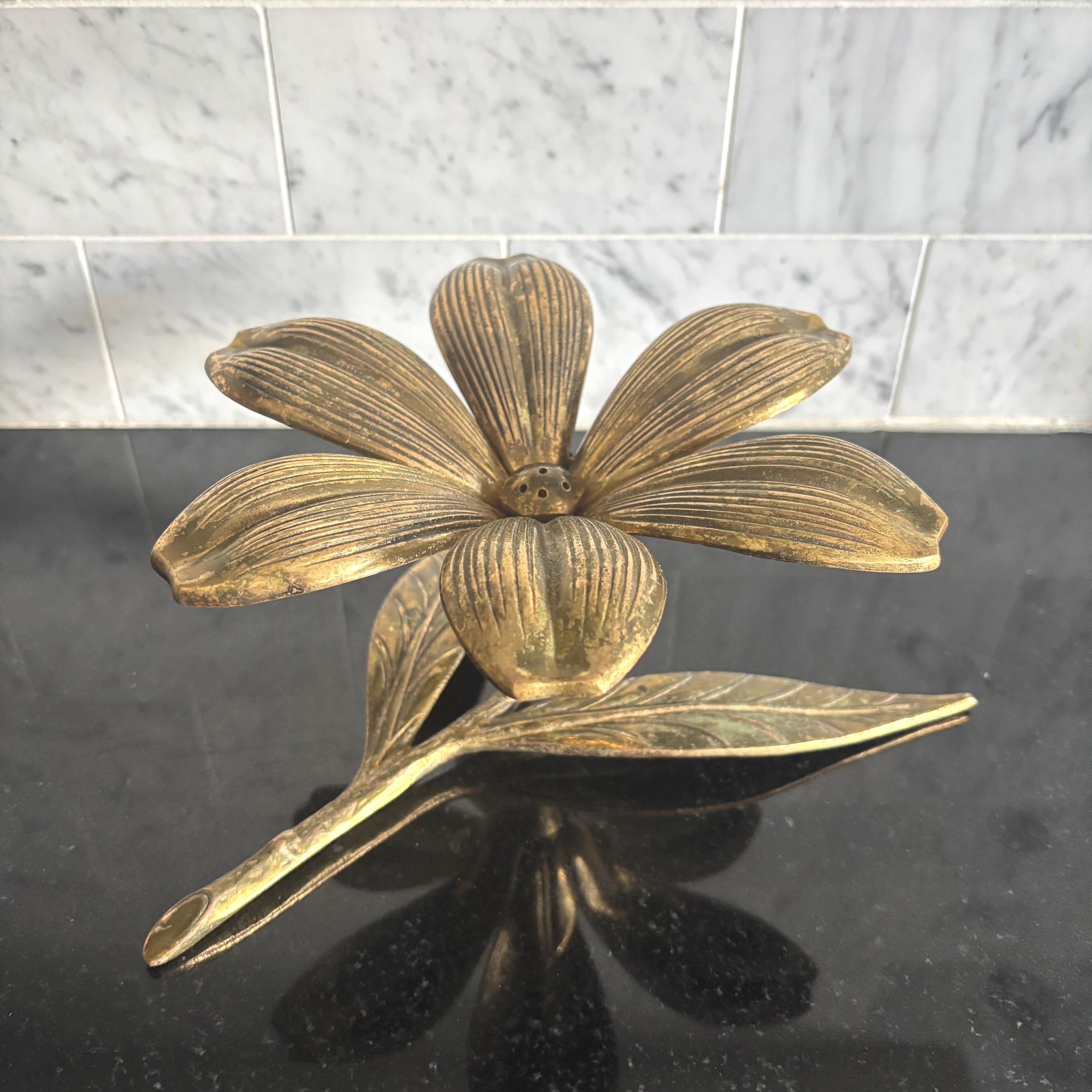 Vintage Mid Century Hollywood Regency Style Brass Lotus Flower