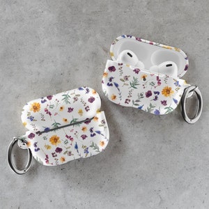 Aesthetic Sunflowers & Wild Flower Airpods Case | Hard Cover For Original and Air Pods Pro | Circle Keychain Ring Carabiner Included