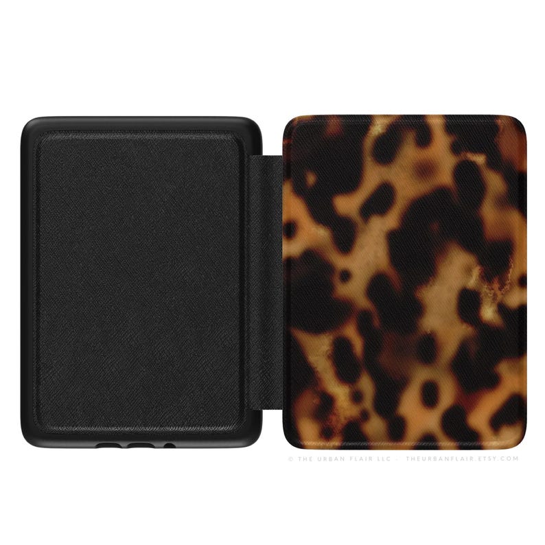 Kindle-skal med sköldpaddsmönster – Saffiano-läderfodral för 11:e generationen, Paperwhite 11:e och 12:e generationen (6", 6,8", 7") och Colorsoft bild 9