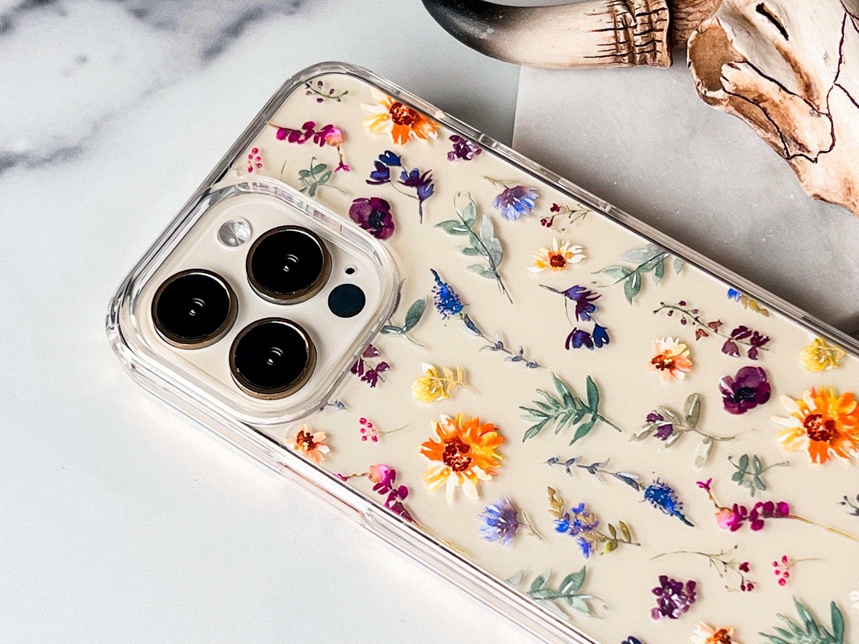 Flowers Aesthetic Phone Case For iPhone 15 Pro 11 14 12 13 SE20 XS MAX XR  8Plus