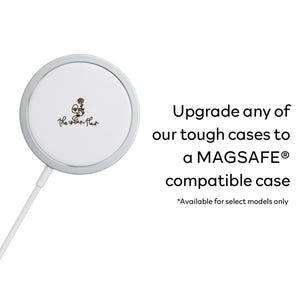 Peut inclure: Un chargeur MagSafe circulaire blanc avec un bord métallique argenté et un logo noir au trait représentant une rose et le texte the urban flair. Le texte à droite indique : Upgrade any of our tough cases to a MAGSAFE compatible case.