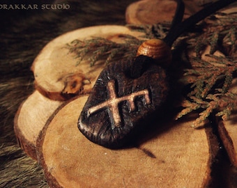 Amuleto rúnico \ bastón de runas mágicas