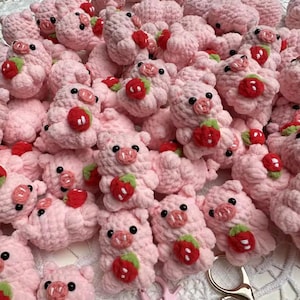 Handmade Mini Pink Pig Keychain – Cute Crochet Animal Keyring | Car Charm | Gift for Her | Strawberry Fudge Pig Plush