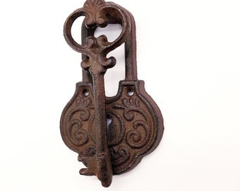 Cast Iron Rustic Skeleton Key and Lock Door Knocker