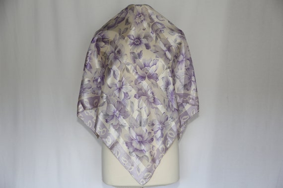 Authentic Pierre Balmain designer silk scarf vinta
