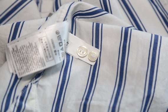 Authentic GAP cropped button down shirt vintage w… - image 7