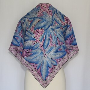 Rare Authentic 60s vintage silk scarf Amazing Workmanship! blue pink black