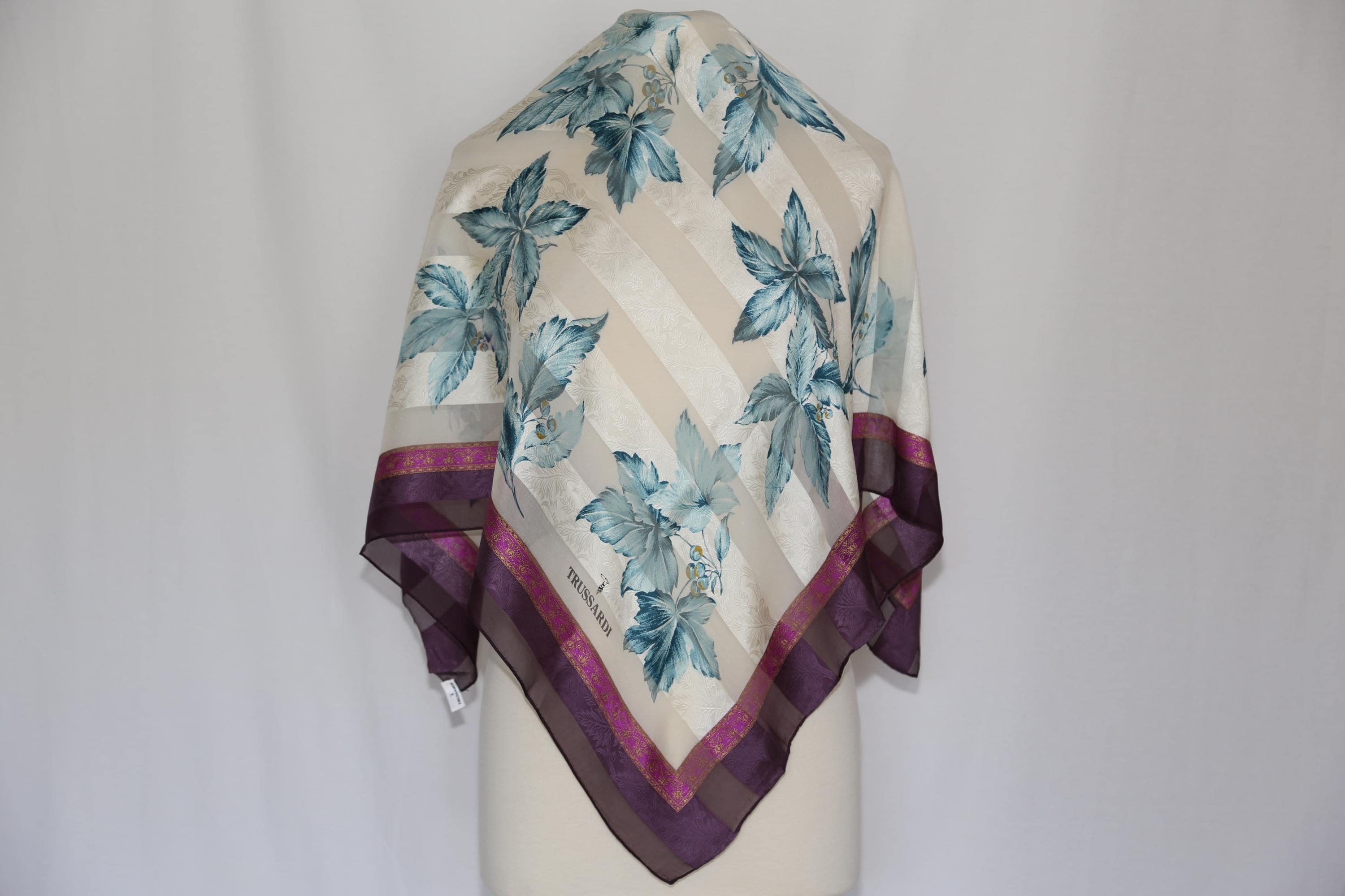 Trussardi Silk Scarf - Etsy display picture 2