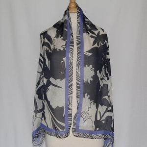 レディース ESCADA ヴィンテージ silk 総柄 スカーフ柄 黒 ドイツ製