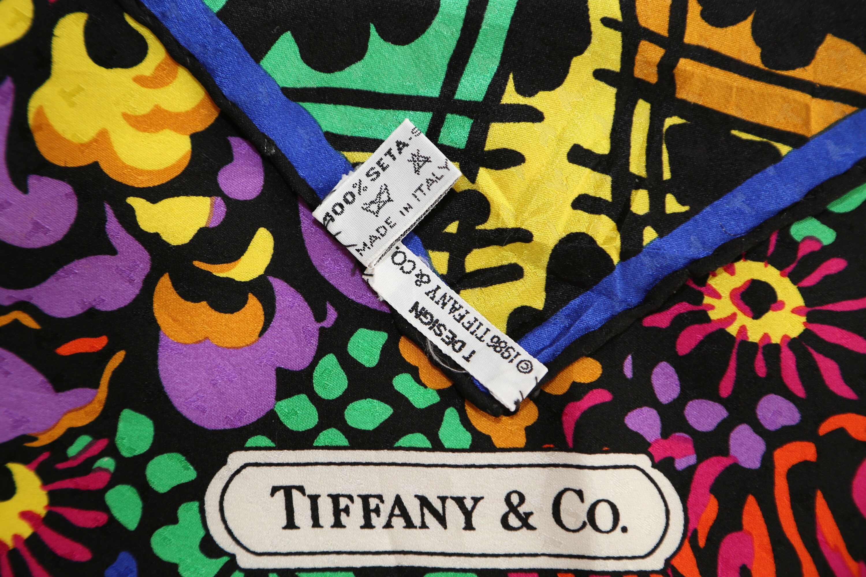 Authentic 1986 Tiffany & Co. Made in Italy Silk Jacquard  display picture 1