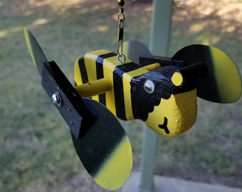 Bee Mini Whirligig