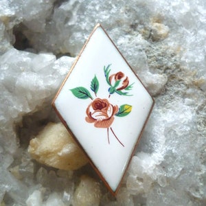 Enamel brooch on copper - hand-painted enamelled brooch - 80s brooch - white enamelled brooch flowers - diamond brooch