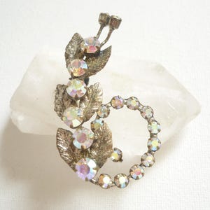 60s flower bouquet brooch - vintage brooch - clear and blue stone brooch - faceted drop crystal brooch - evening brooch