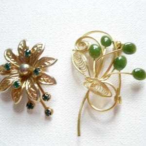 Two vintage brooches - vintage 60s flower leaf brooches - 60s gold colored brooch - leaf jewelry - flower brooch