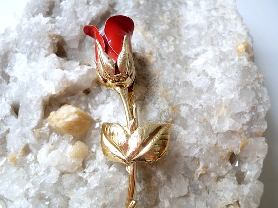 Broche Vintage En Forme De Fleur Relief - Couleur Or Poli Avec Cristaux - Modèle 175 - Occasion