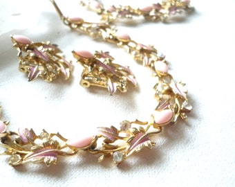 Collier, bracelet et  boucles d'oreilles  vintages  - ensemble feuilles roses  - bijoux  années 60-  ensemble bijoux vintages