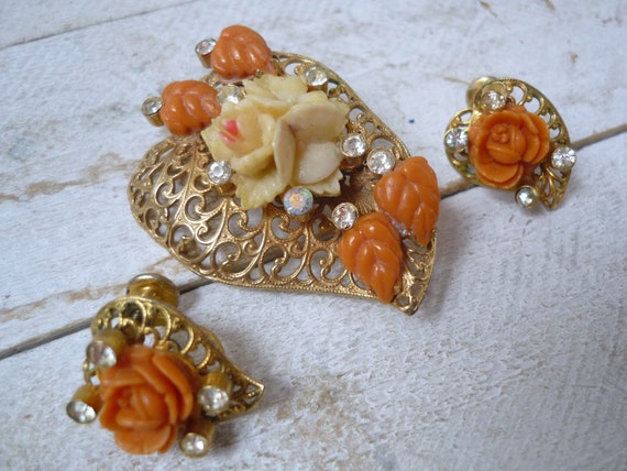 Set of vintage gold and pink colored earrings - s… - image 2