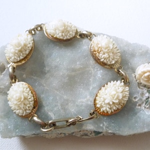 Pulsera vintage años 70 - pulsera vintage con flores - pulsera con pendientes - pulsera vintage articulada - pulsera lucite
