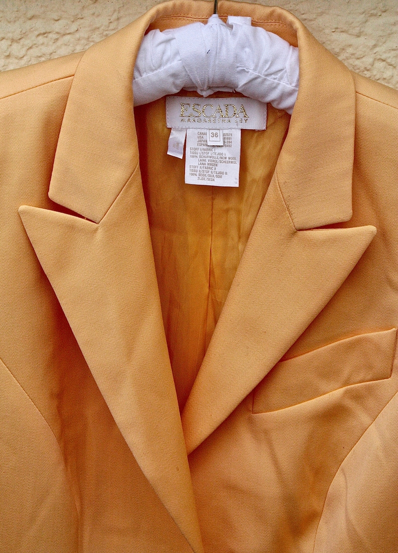 gold Buttons Samy perfect Condition Vintage Escada Blazer in Hellorange Super Zustand oversized Gr.SM SIZE SM