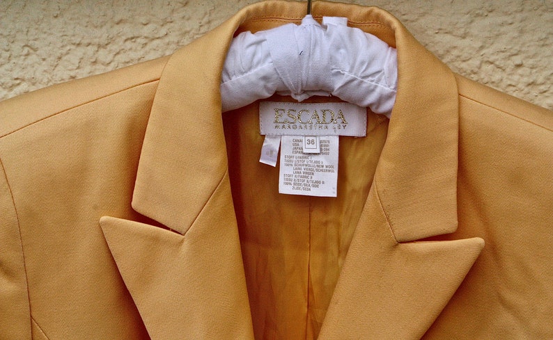 gold Buttons Samy perfect Condition Vintage Escada Blazer in Hellorange Super Zustand oversized Gr.SM SIZE SM