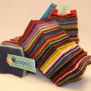Smidgens Wool 2.5&quot; Square Blend of Colors by In The Patch Designs