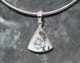 Dendrite Agate Pendant / Scenic Agate Pendant / dendrite Necklace