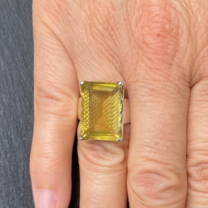 lemon quartz ring - Designer Lemon Quartz Ring - Fancy cut Lemon Quartz Ring - Lemon Topaz Ring size U.K. - O 1/2, US - 7 1/2, EU - 56
