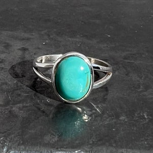 Turquoise ring - silver turquoise ring - Tibetan turquoise ring size U.K. - R 1/2, US - 9, EU - 59